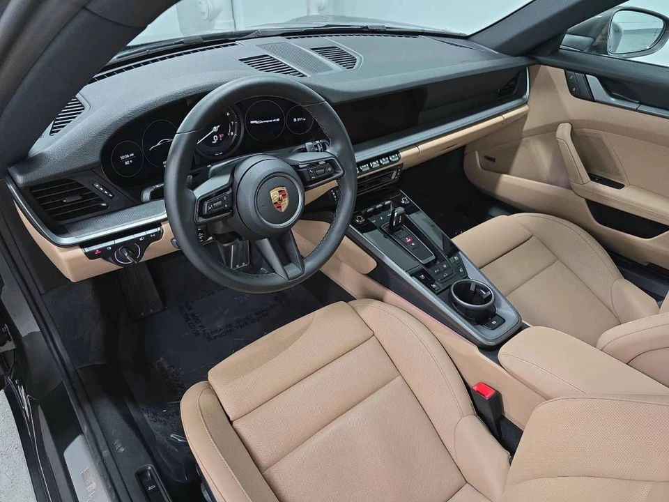 2024 Porsche 992 Carrera 4S - Image 4 of 5