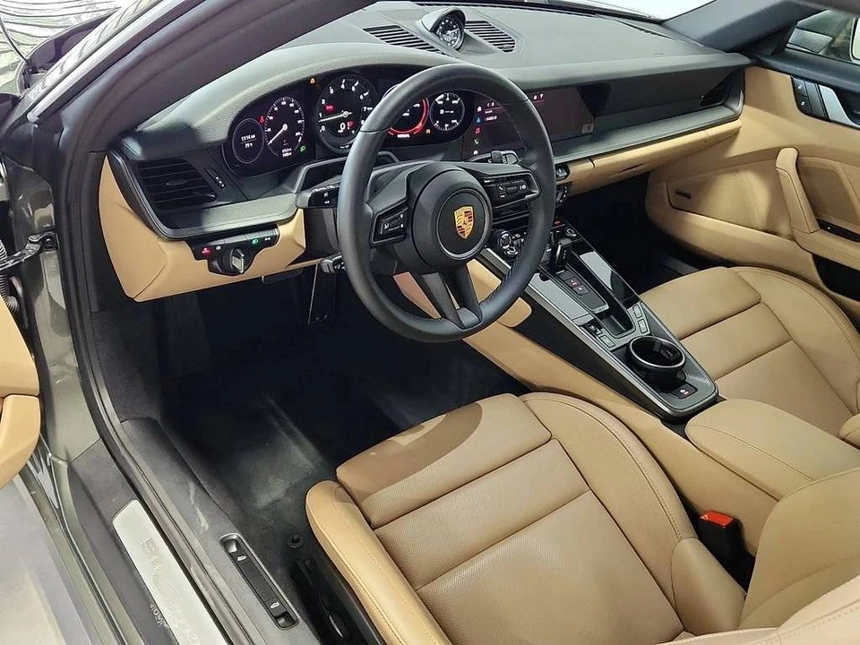 2024 Porsche 992 Carrera 4S - Image 4 of 5