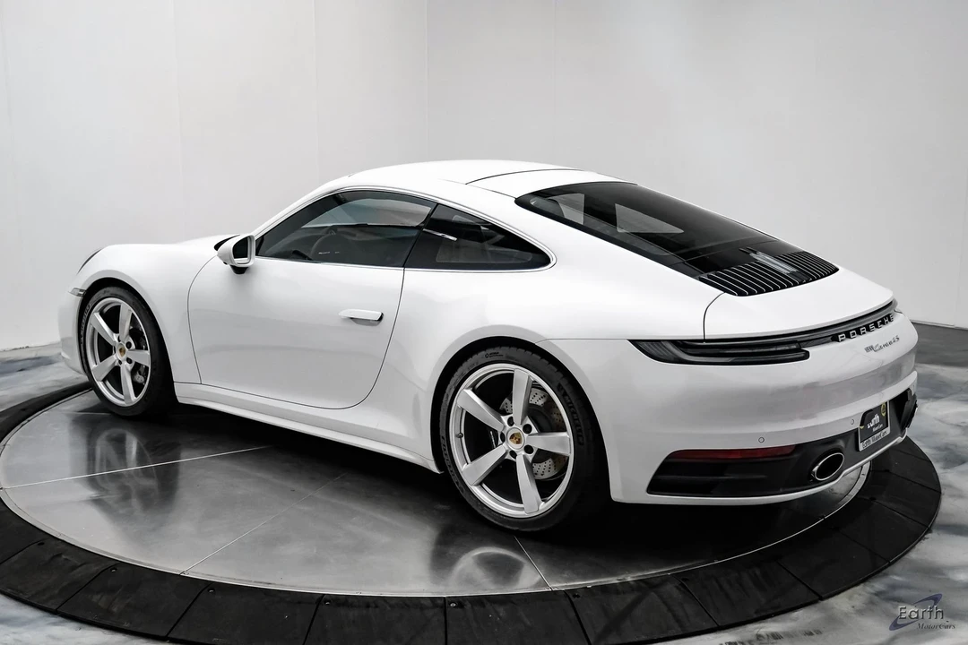 2024 Porsche 992 Carrera 4S - Image 10 of 21