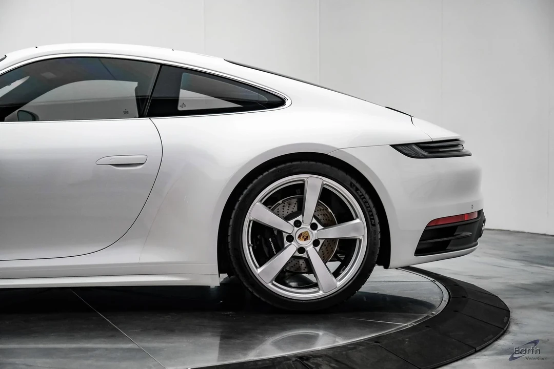 2024 Porsche 992 Carrera 4S - Image 8 of 21