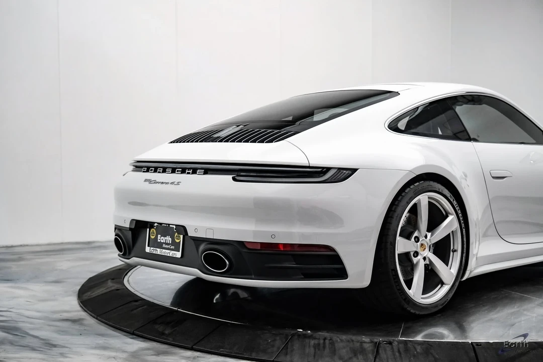 2024 Porsche 992 Carrera 4S - Image 16 of 21
