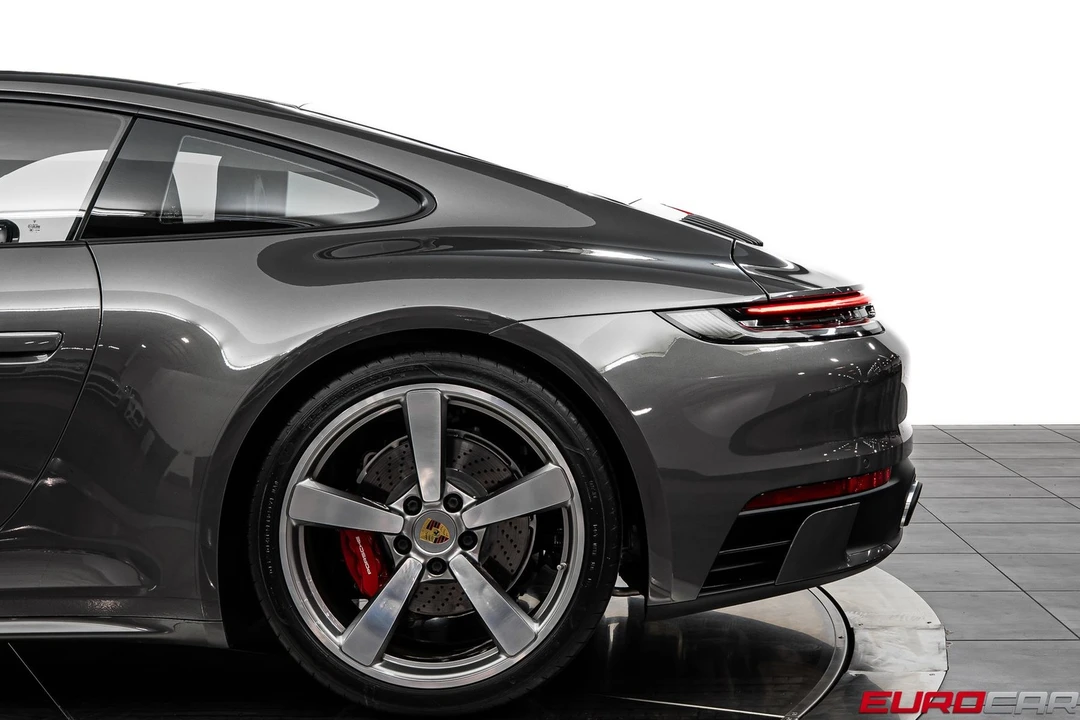 2024 Porsche 992 Carrera 4S - Image 15 of 31