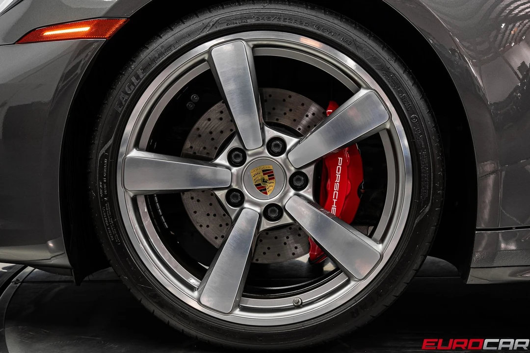 2024 Porsche 992 Carrera 4S - Image 21 of 31