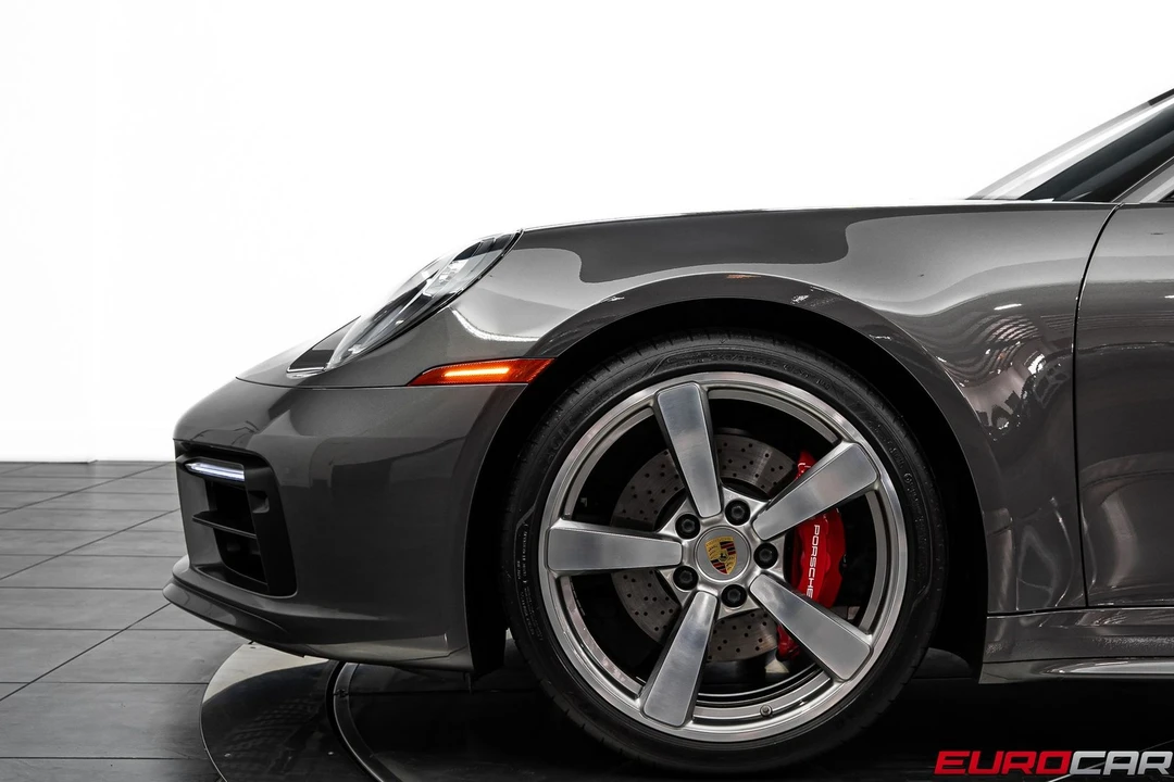 2024 Porsche 992 Carrera 4S - Image 14 of 31