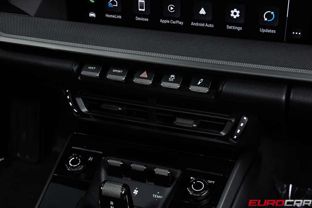 2024 Porsche 992 Carrera 4S - Image 29 of 31