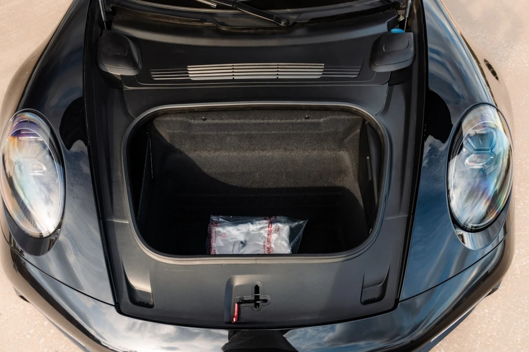 2024 Porsche 992 Carrera 4S - Image 22 of 31