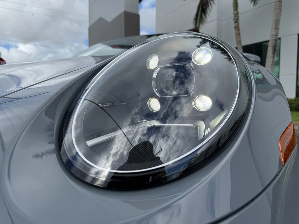 2024 Porsche 992 Carrera 4S - Image 9 of 21