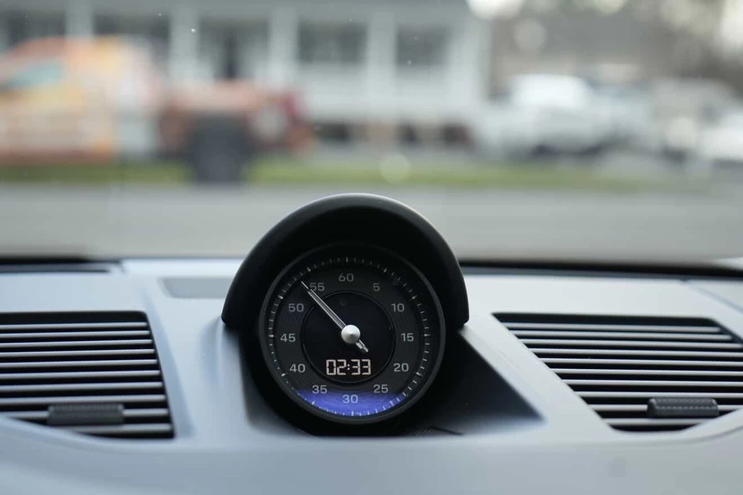 2024 Porsche 992 Carrera 4S - Image 7 of 12