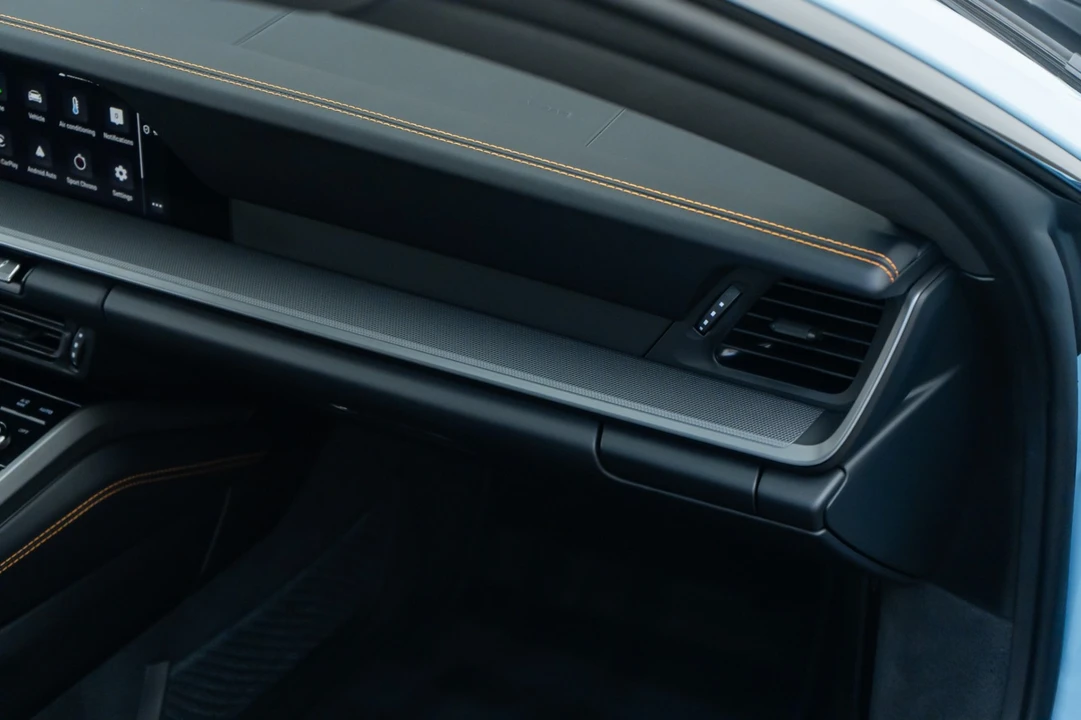 2024 Porsche 992 Carrera 4S - Image 25 of 31
