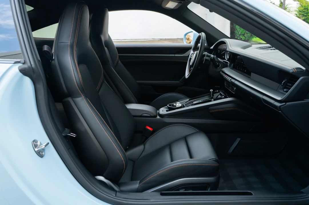 2024 Porsche 992 Carrera 4S - Image 18 of 31