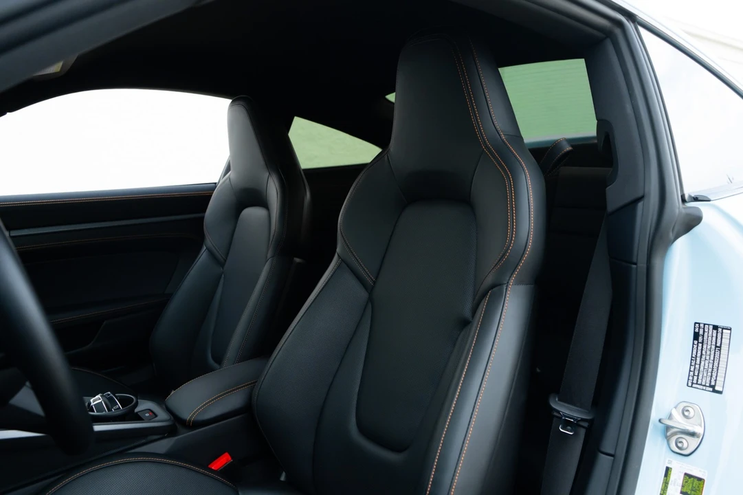 2024 Porsche 992 Carrera 4S - Image 28 of 31