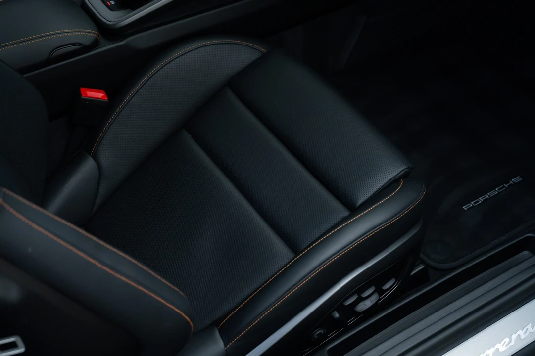 2024 Porsche 992 Carrera 4S - Image 27 of 31