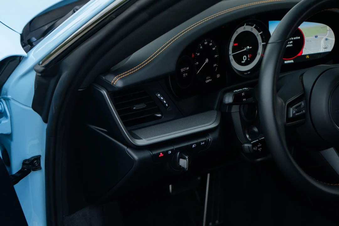 2024 Porsche 992 Carrera 4S - Image 20 of 31
