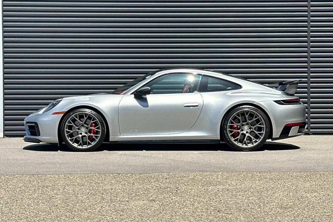 2024 Porsche 992 Carrera 4S - Image 2 of 31