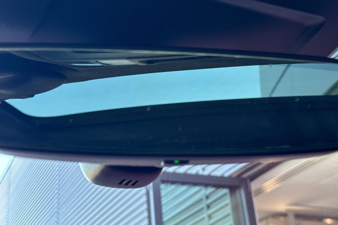 2024 Porsche - Image 21 of 31