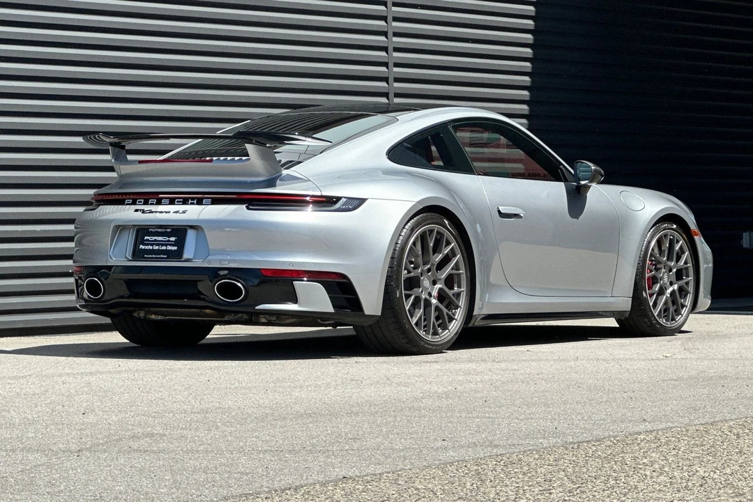 2024 Porsche - Image 8 of 31