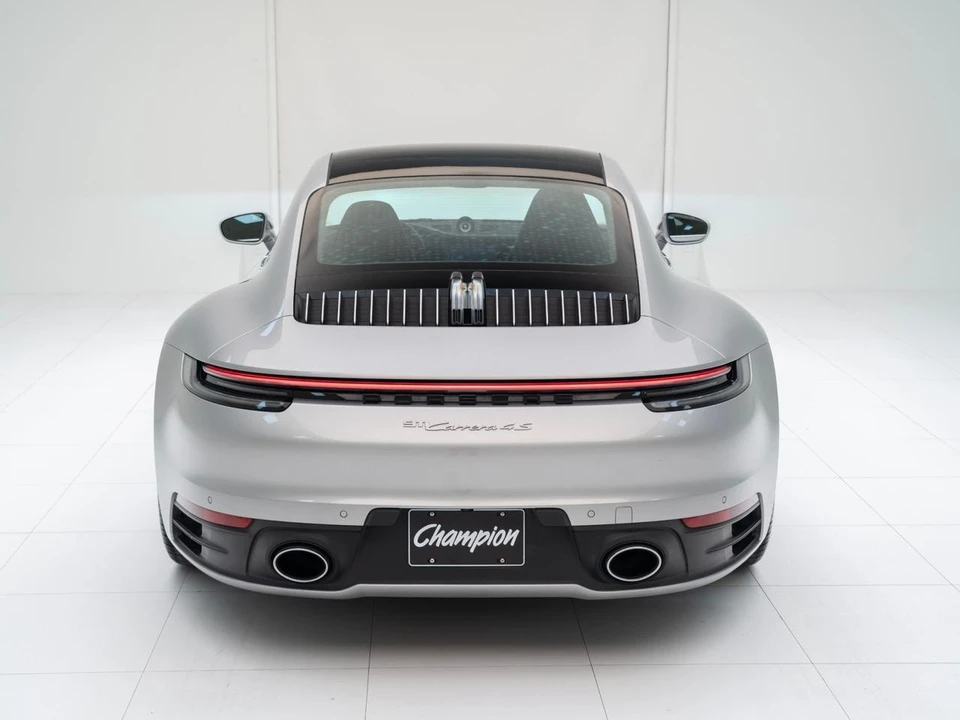 2024 Porsche 992 Carrera 4S - Image 11 of 31