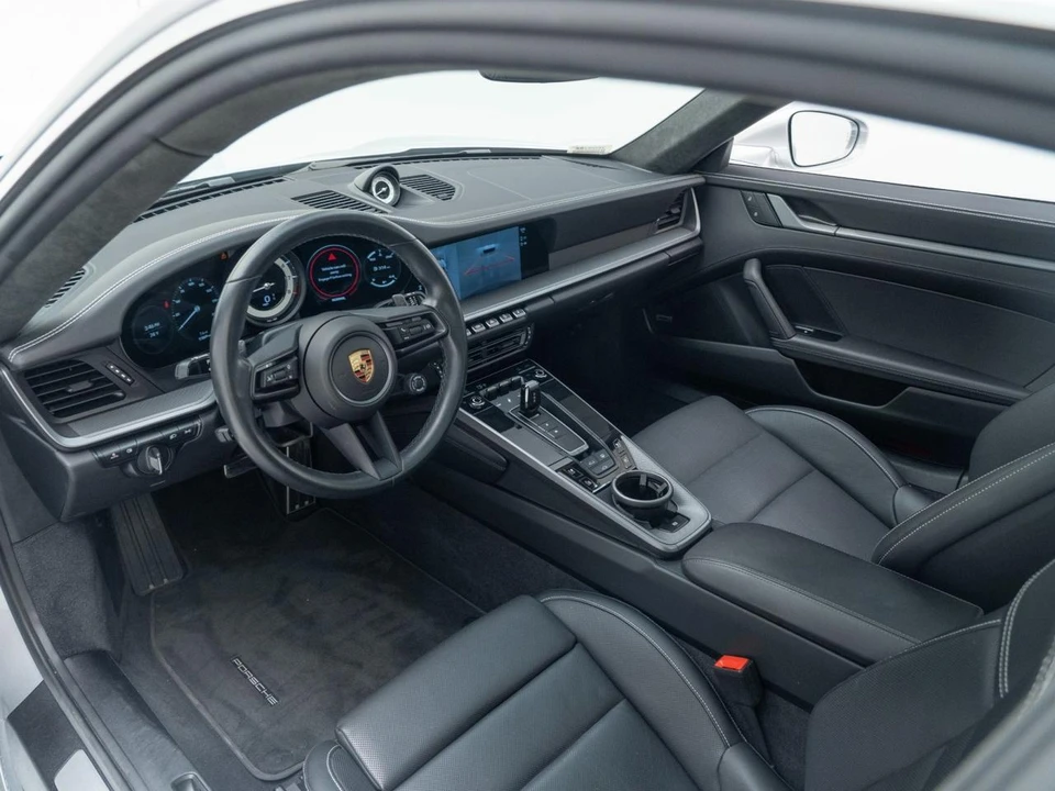2024 Porsche 992 Carrera 4S - Image 5 of 31