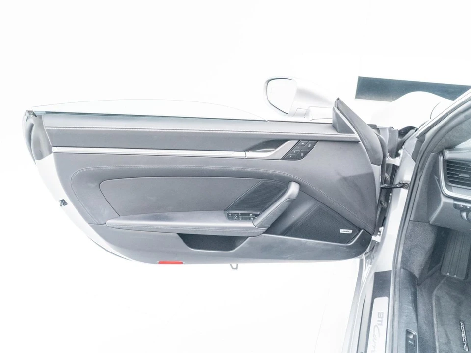 2024 Porsche 992 Carrera 4S - Image 22 of 31