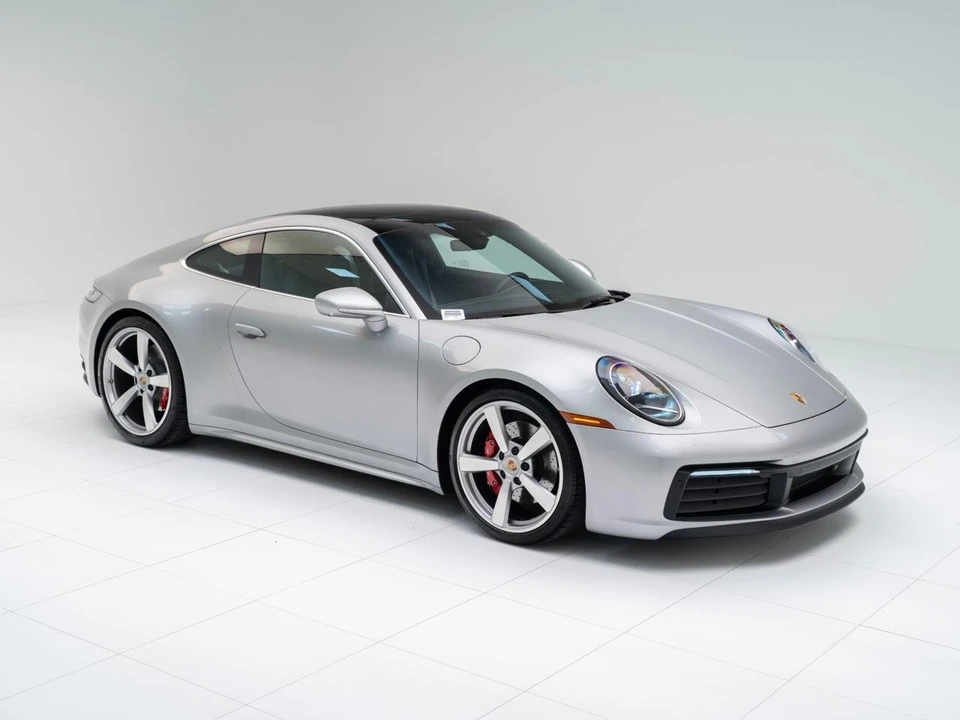 2024 Porsche 992 Carrera 4S - Image 8 of 31