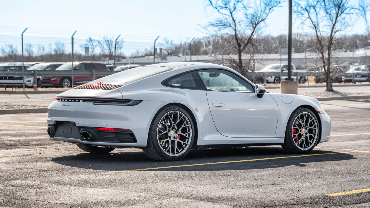 2024 Porsche 992 Carrera 4S - Image 5 of 31