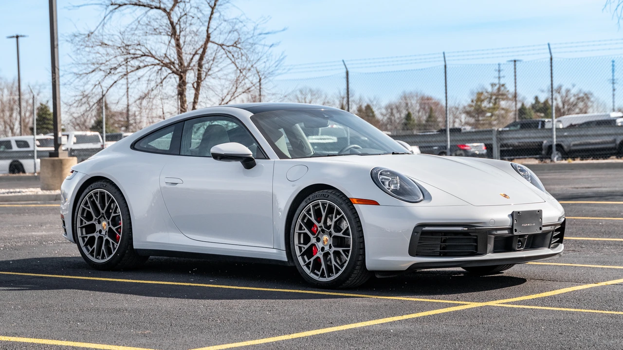 2024 Porsche 992 Carrera 4S - Image 3 of 31
