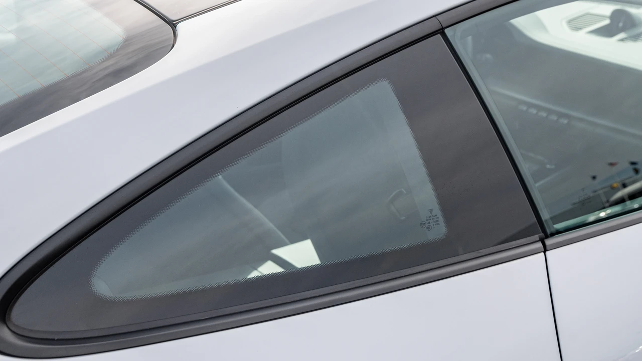 2024 Porsche 992 Carrera 4S - Image 19 of 31