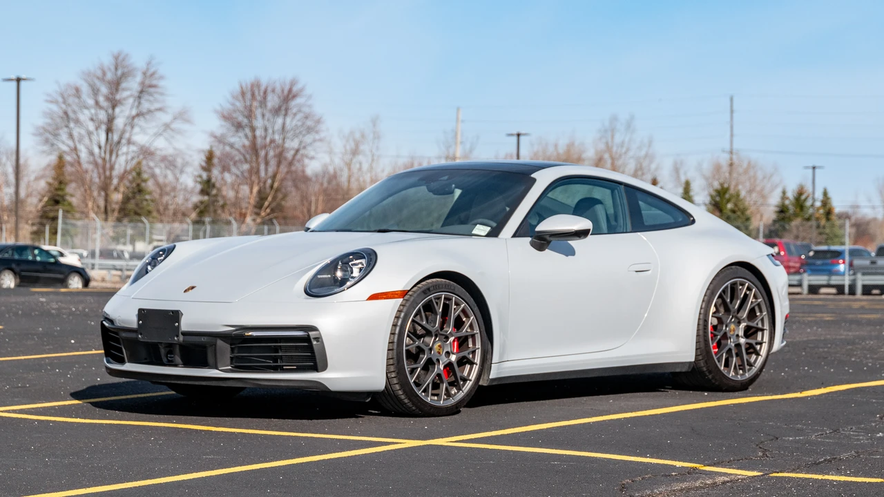 2024 Porsche 992 Carrera 4S - Image 6 of 31