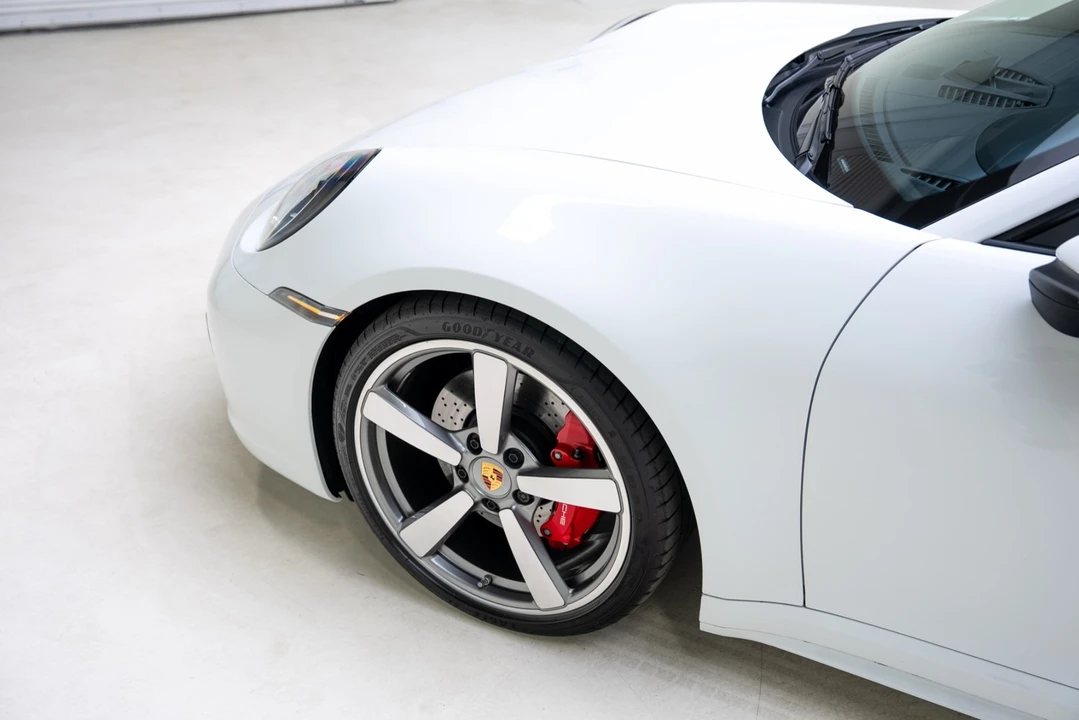 2024 Porsche 992 Carrera 4S - Image 17 of 21