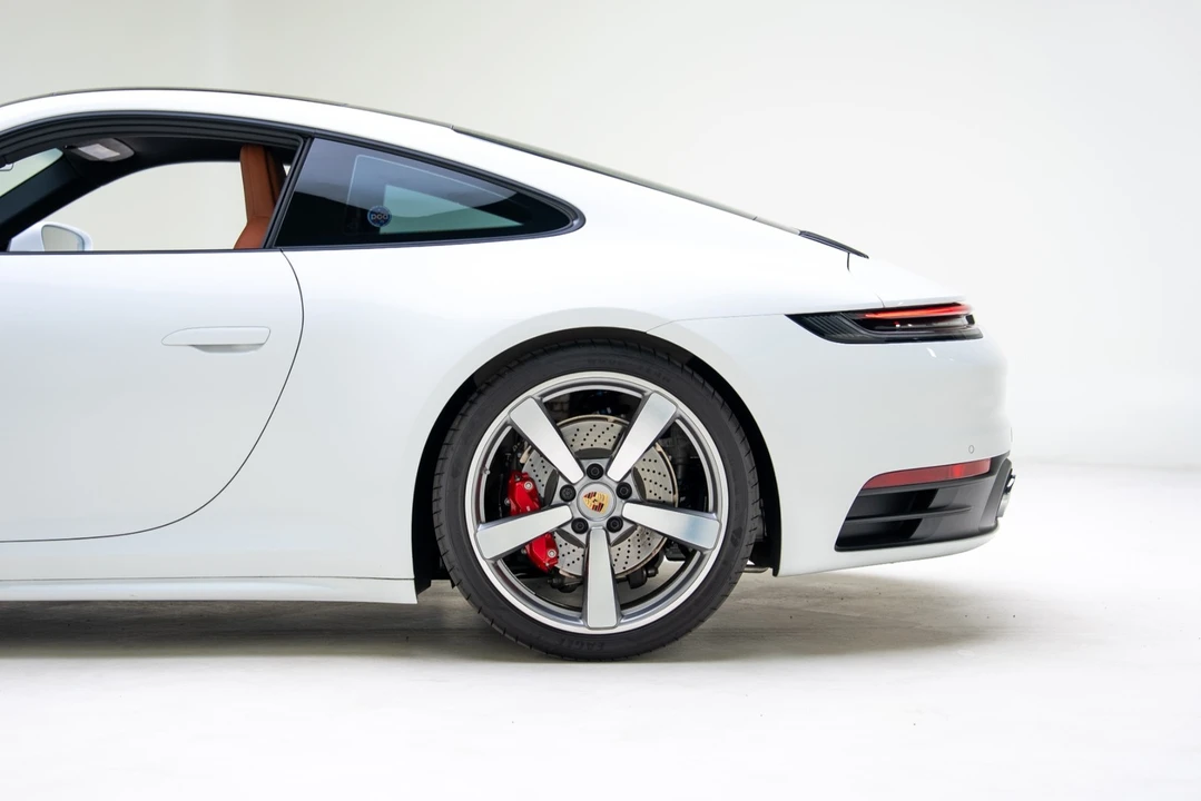 2024 Porsche 992 Carrera 4S - Image 16 of 21