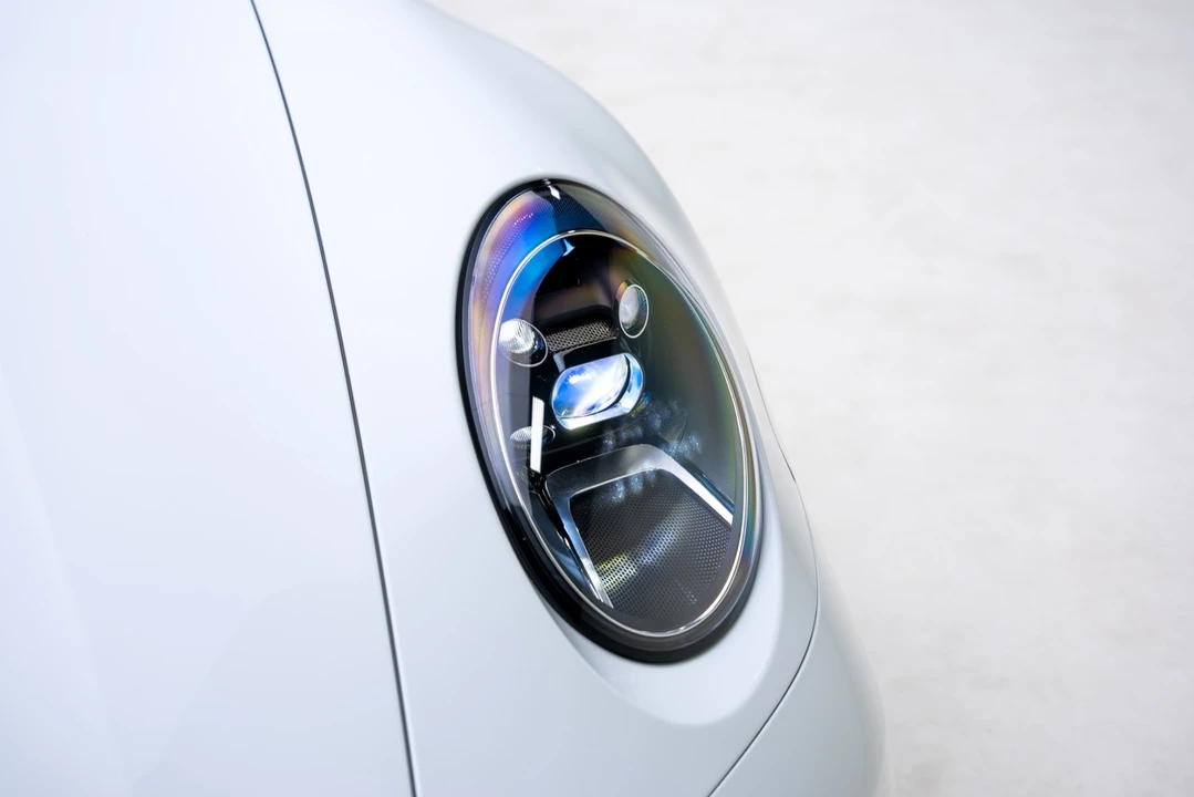 2024 Porsche 992 Carrera 4S - Image 12 of 21