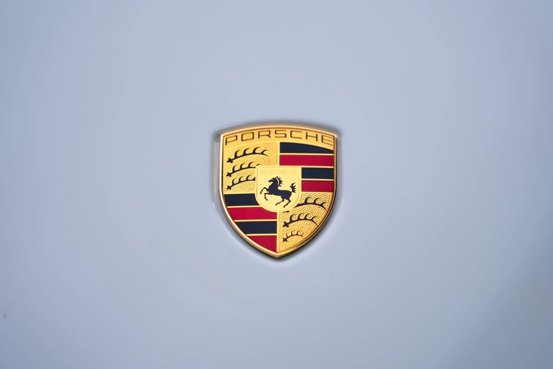 2024 Porsche 992 Carrera 4S - Image 10 of 21