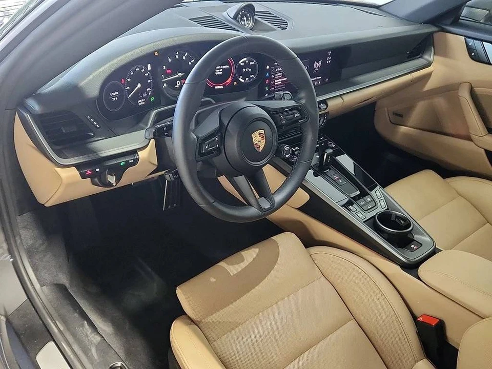 2024 Porsche 992 Carrera 4S - Image 4 of 4