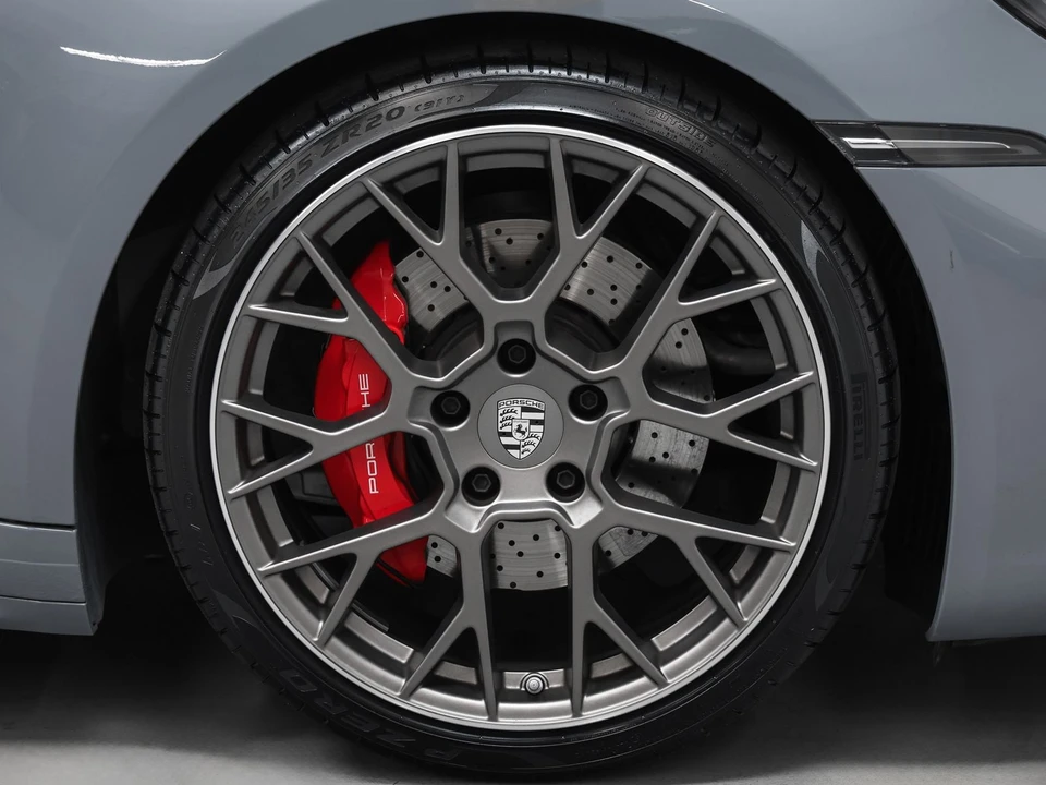 2024 Porsche 992 Carrera 4S - Image 18 of 31