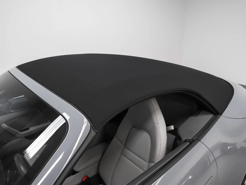 2024 Porsche 992 Carrera 4S - Image 9 of 31