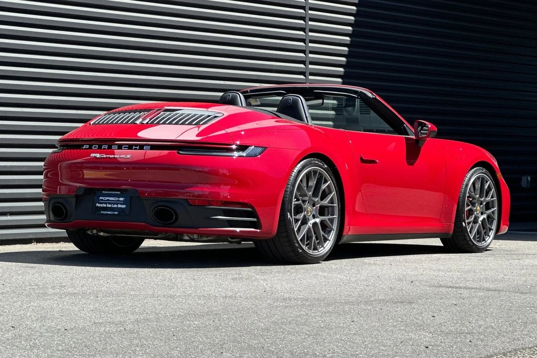 2024 Porsche 992 Carrera 4S - Image 8 of 31