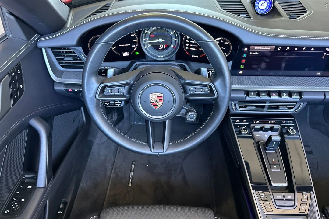 2024 Porsche 992 Carrera 4S - Image 17 of 31