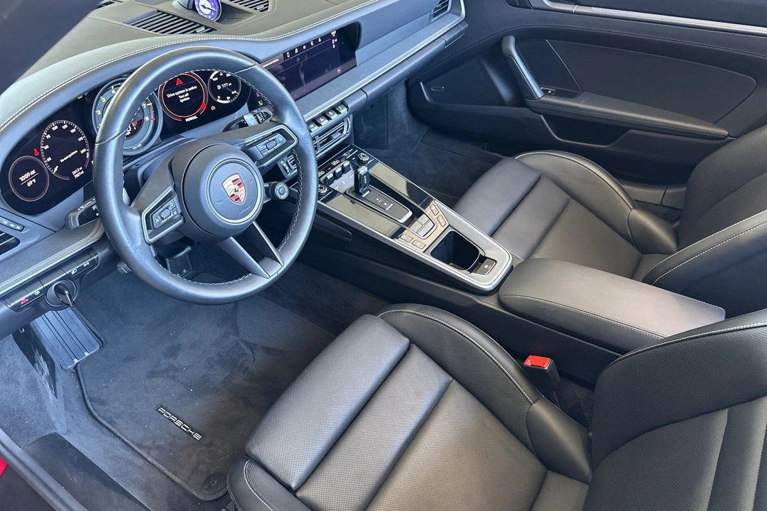 2024 Porsche 992 Carrera 4S - Image 4 of 31