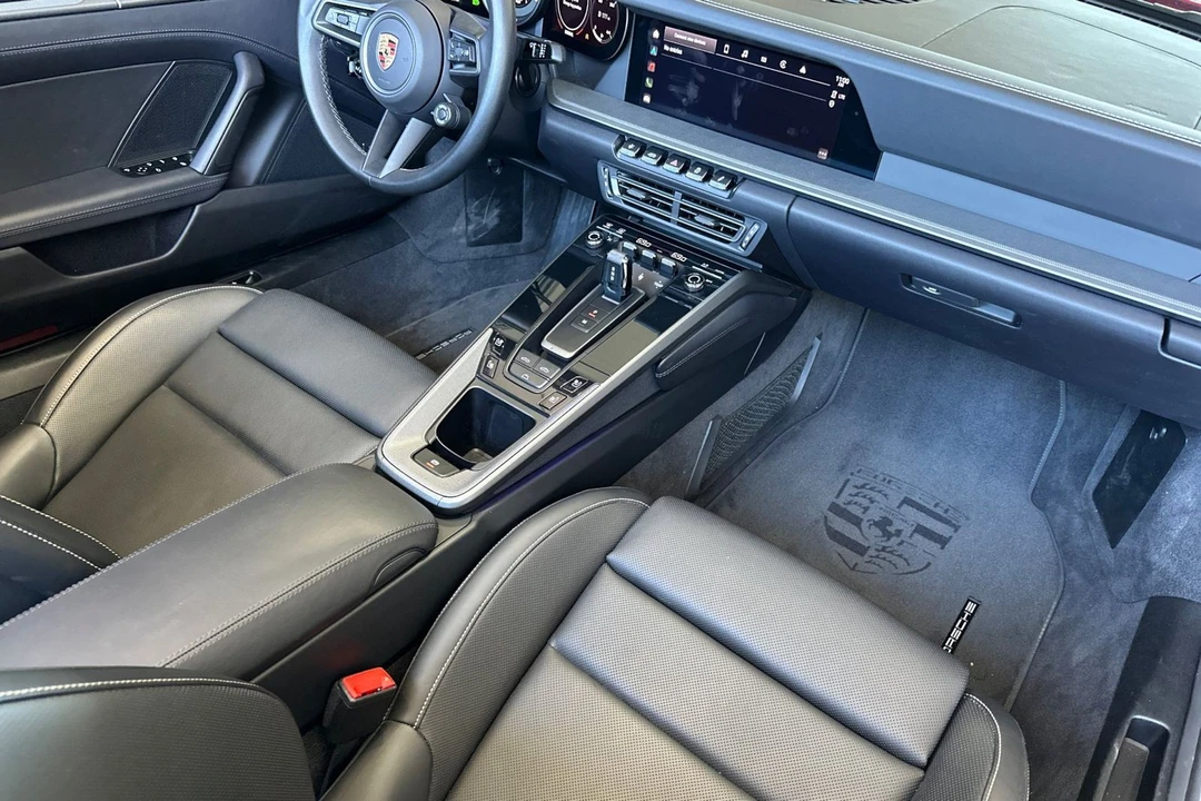 2024 Porsche 992 Carrera 4S - Image 18 of 31