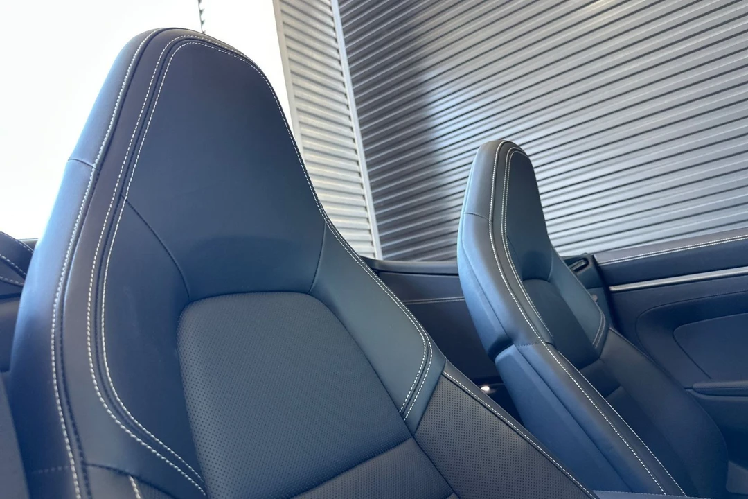2024 Porsche 992 Carrera 4S - Image 19 of 31