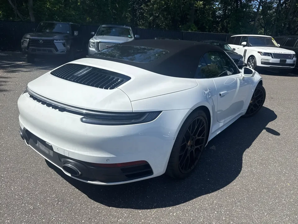 2024 Porsche 992 Carrera - Image 24 of 31
