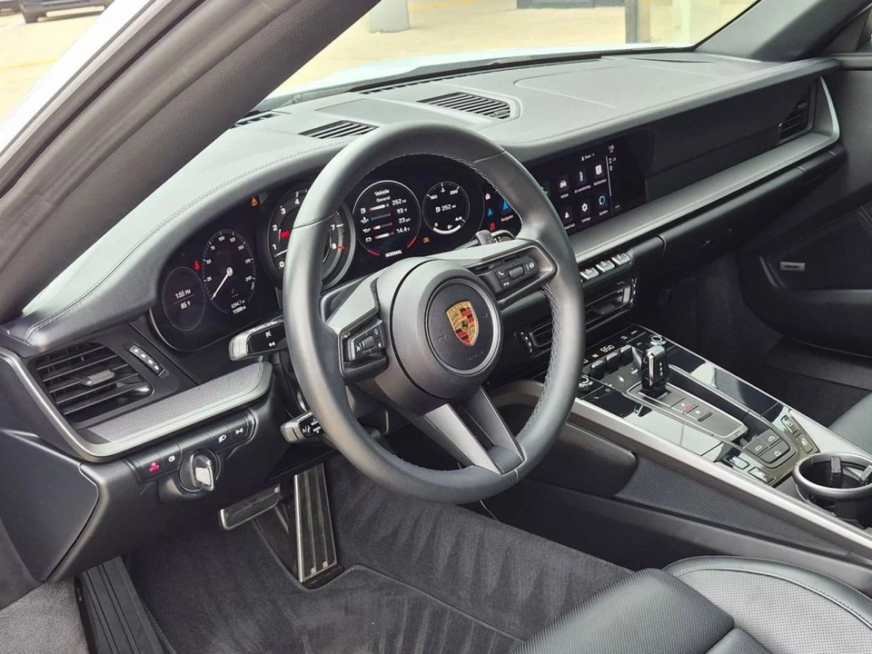2024 Porsche 992 Carrera - Image 4 of 5