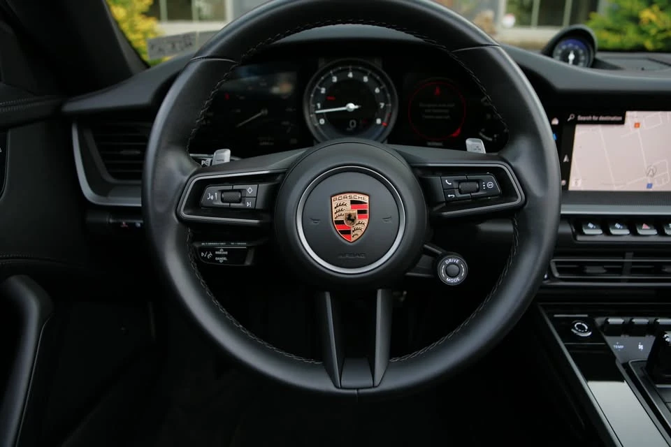 2024 Porsche 992 Carrera - Image 16 of 20