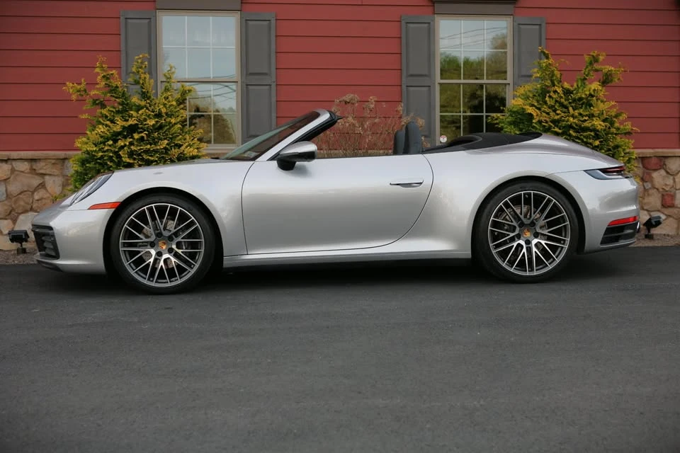 2024 Porsche 992 Carrera - Image 9 of 20
