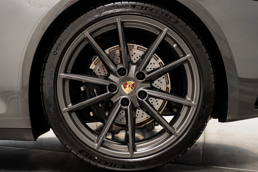 2024 Porsche 992 Carrera - Image 11 of 21