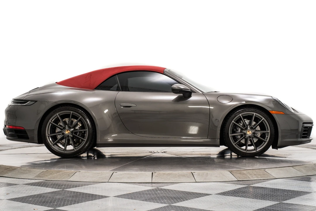 2024 Porsche 992 Carrera - Image 18 of 21