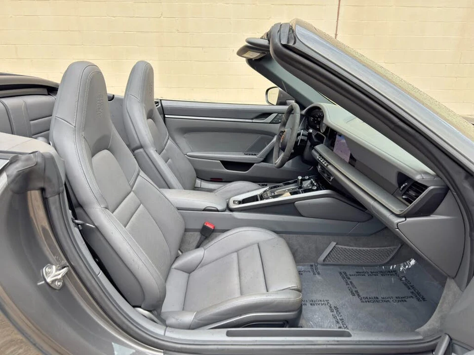 2024 Porsche 992 Carrera - Image 14 of 31
