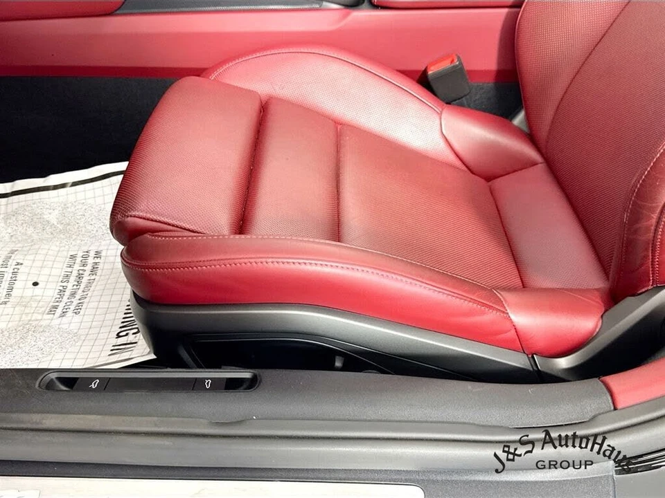 2024 Porsche 992 Carrera - Image 26 of 31