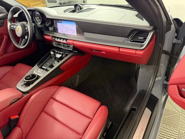 2024 Porsche 992 Carrera - Image 30 of 31