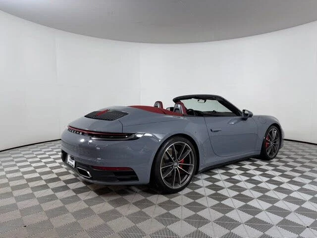2024 Porsche 992 Carrera - Image 15 of 31
